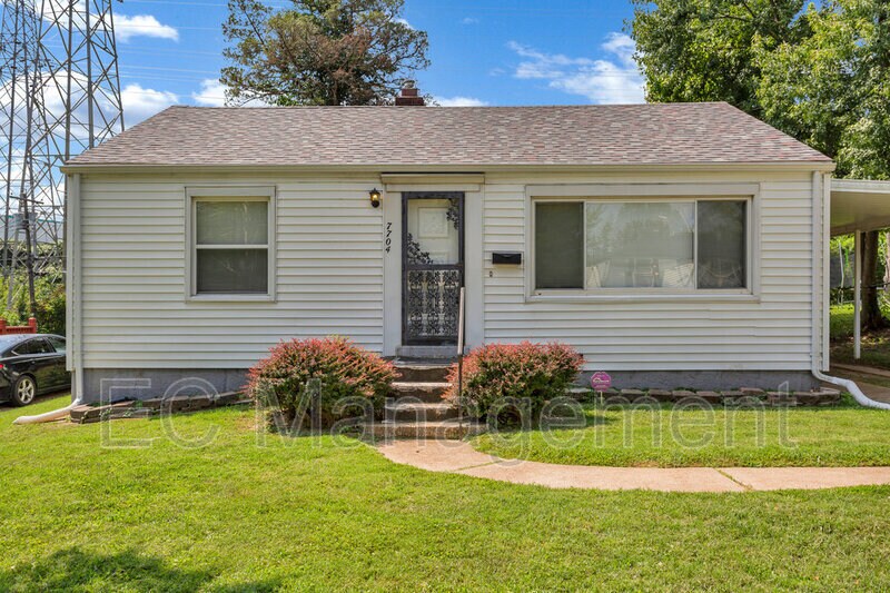 7704 Mallard Dr, Hanley Hills, MO 63133 House Rental in Hanley Hills, MO