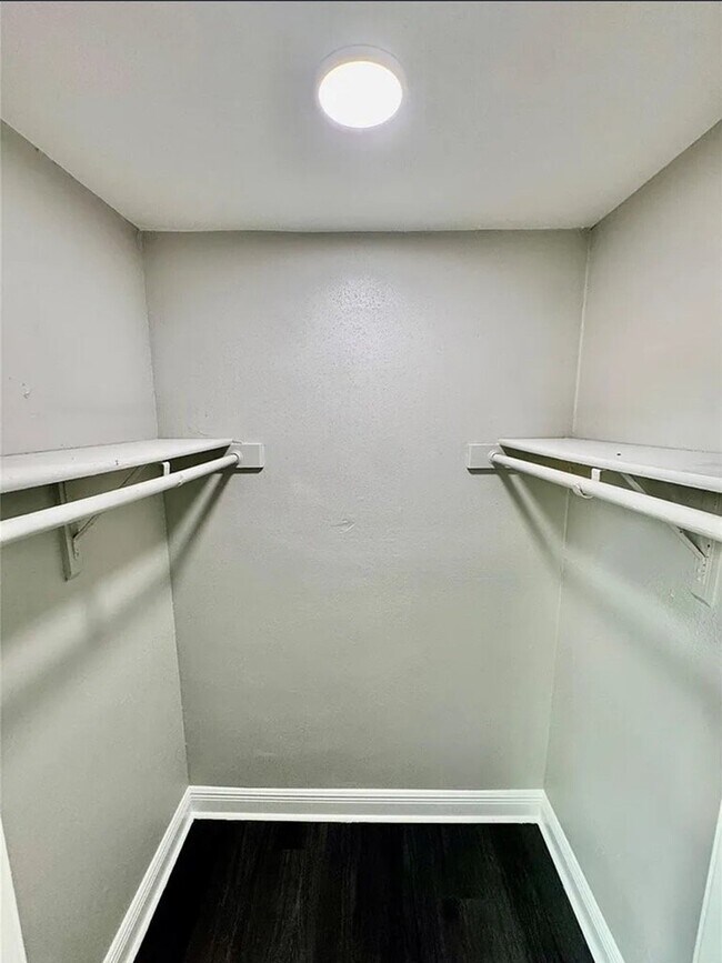 Building Photo - 5719 Verracio Ct