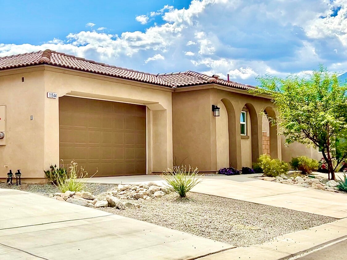 Primary Photo - 11544 W Starcross Dr