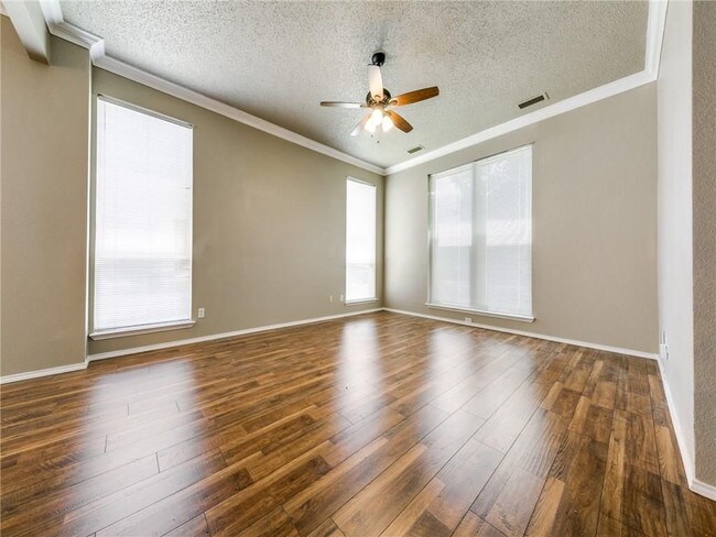 Building Photo - Huge home in Mesquite!