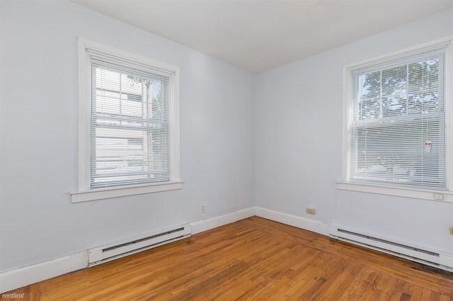 Building Photo - 2 br, 1 bath  - 610 George St Apt 8