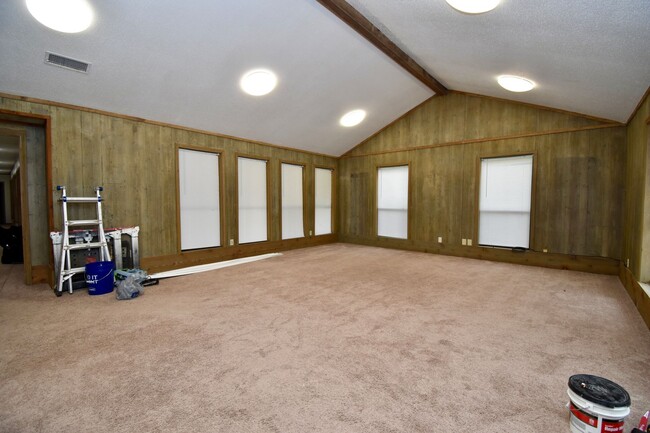 Building Photo - 3 Bed, 2 Bath Home in Ruston