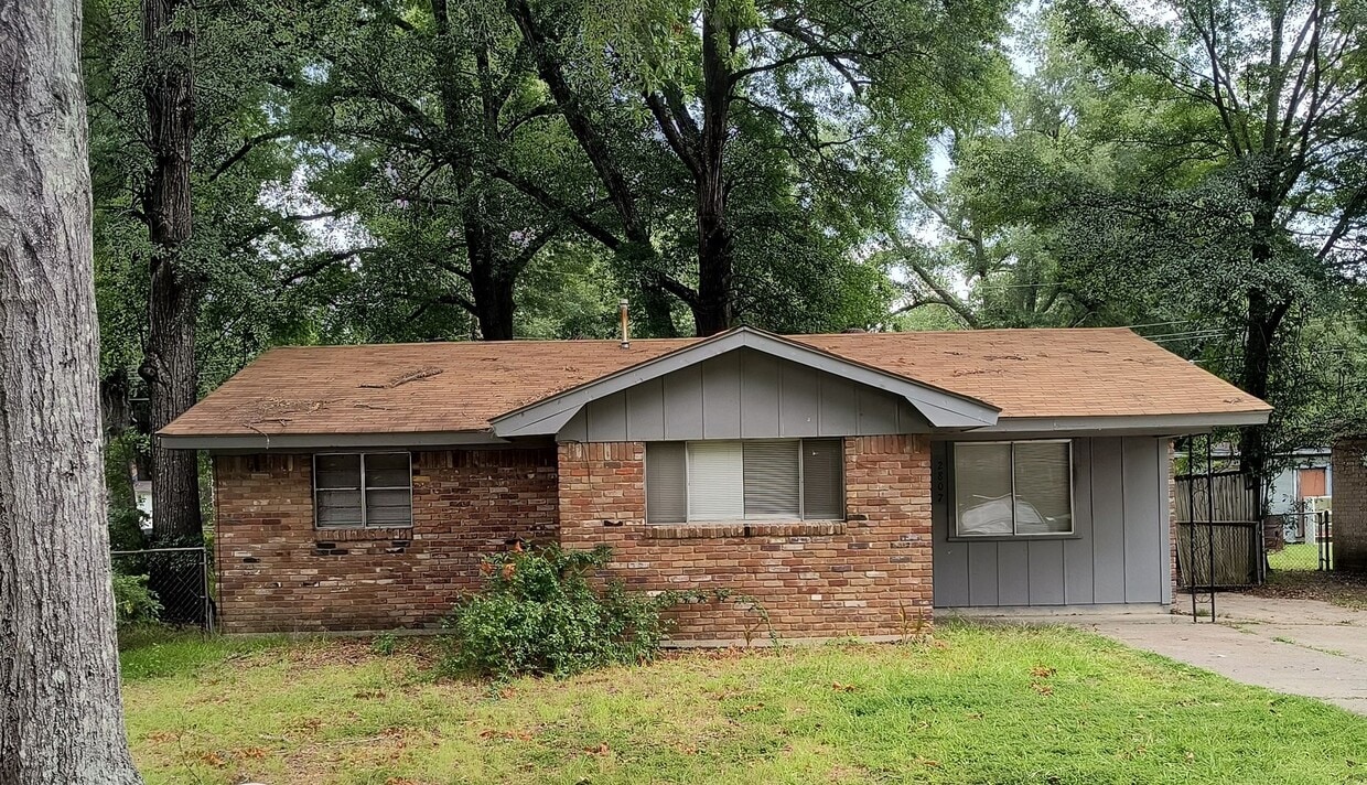 Primary Photo - 2807 W 26th Ave