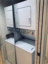 Building Photo - 3305 Aruba Way