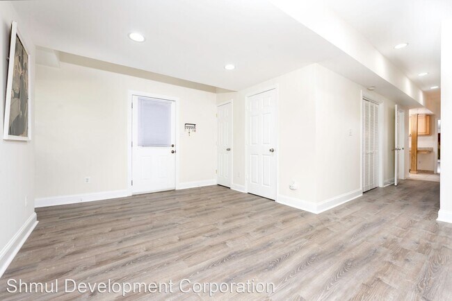 Foto del edificio - 2 br, 1 bath House - 7715 Mary Cassatt Dr ...