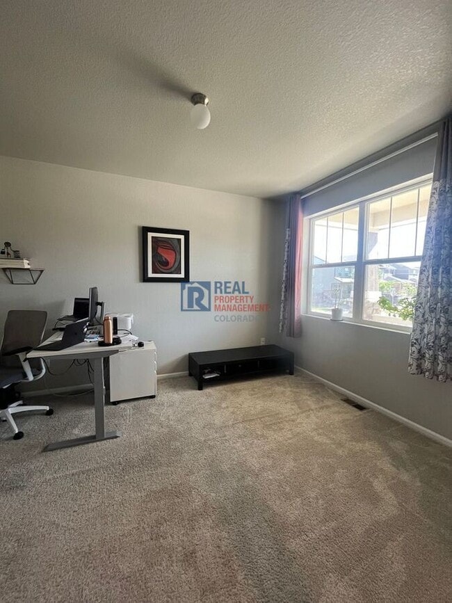 Building Photo - 13621 Crane Ct