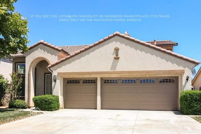 Foto del edificio - 25820 Boulder Rock Pl