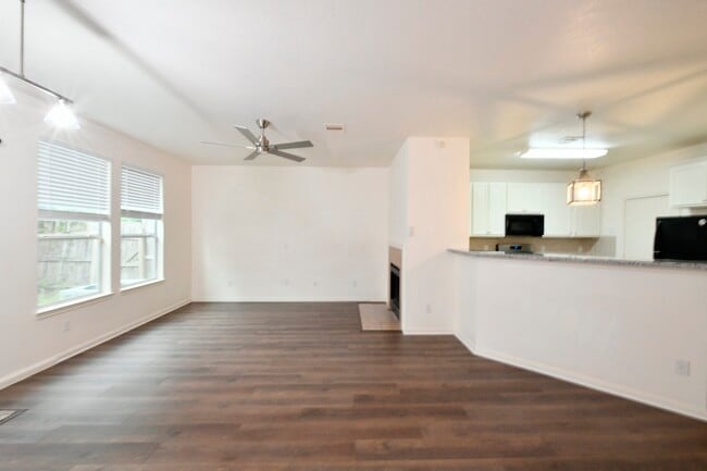 Building Photo - 13070 Lawsons Creek Ln