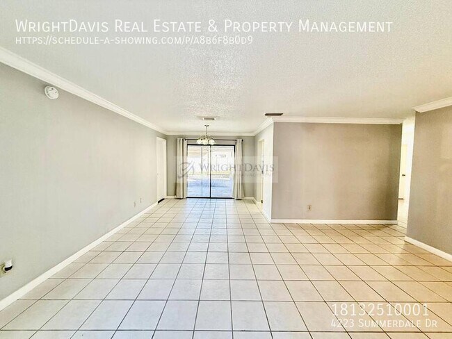 Foto del edificio - 4223 Summerdale Dr