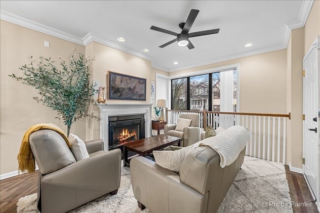 Foto del edificio - 1753 N Artesian Ave