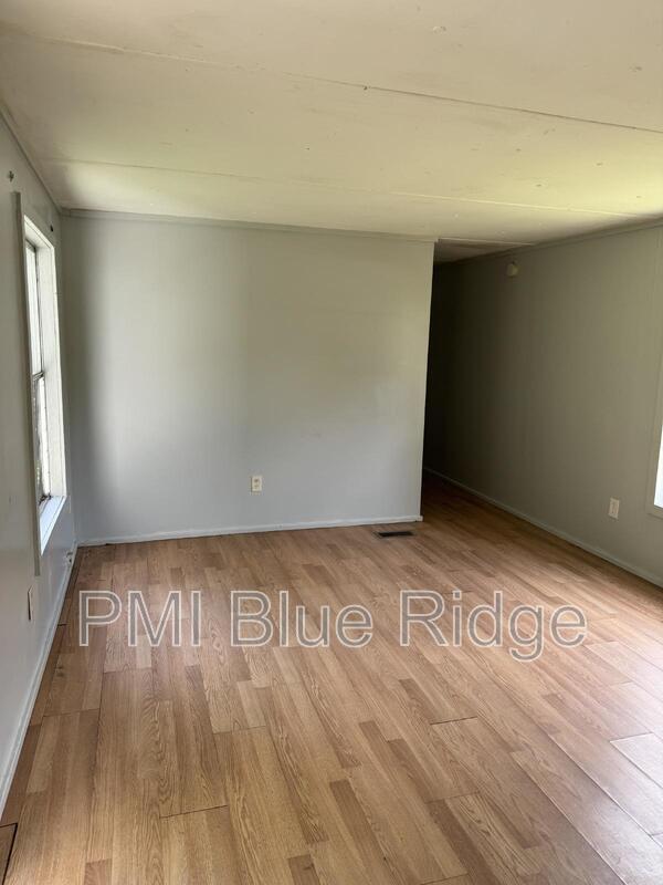 Foto del edificio - 40 Mcilwain Rd