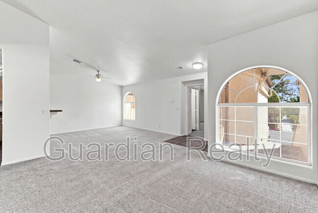 Foto del edificio - 3676 Renovah St