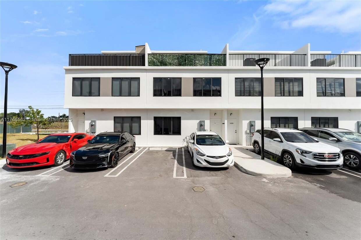 Primary Photo - 14590 SW 260th St