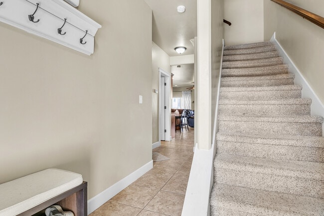 Entrance - 1273 N Baycrest Dr