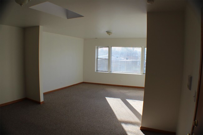 Foto del edificio - 7950 Ogden Ave