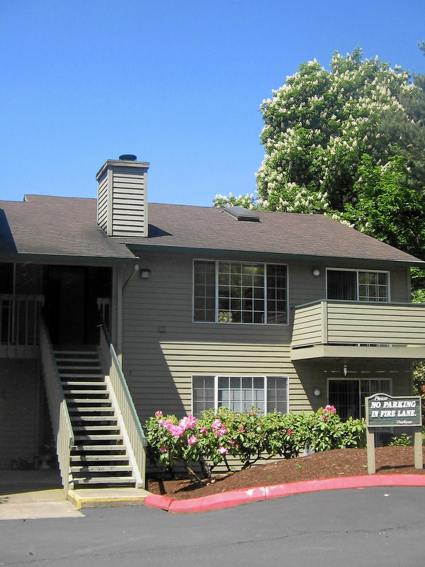 Primary Photo - London Pointe Apartments