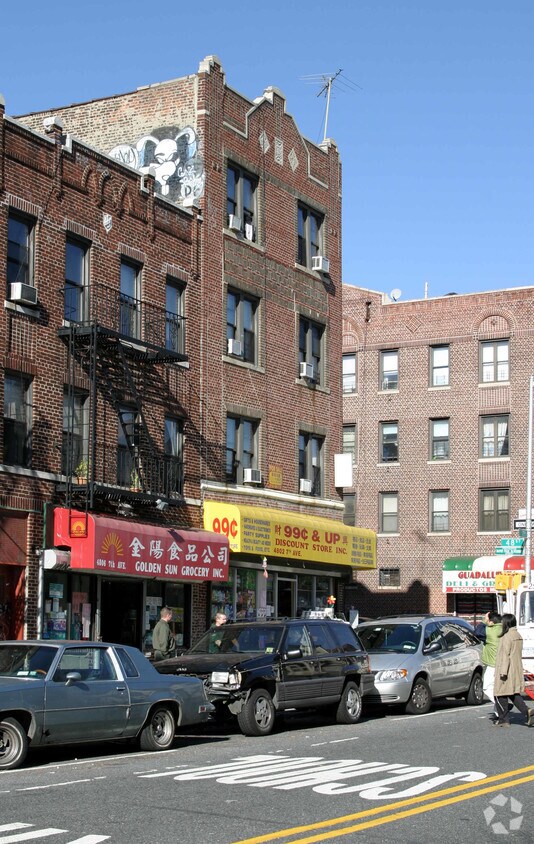 Primary Photo - 4802 7th Ave