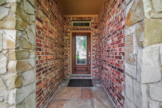 Foto del edificio - 1410 Silver Rings Ct