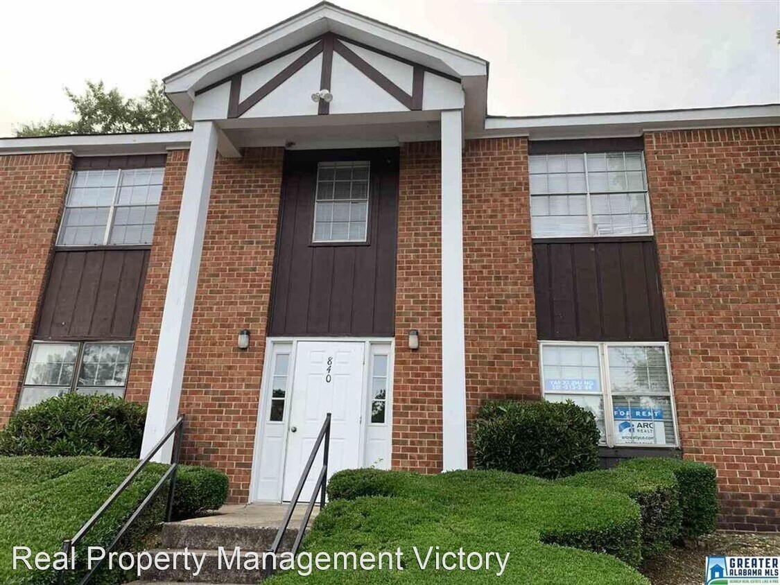 1 br, 1 bath House 828C Beacon Parkway E... House Rental in