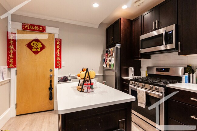 Building Photo - 1340 Commonwealth Ave