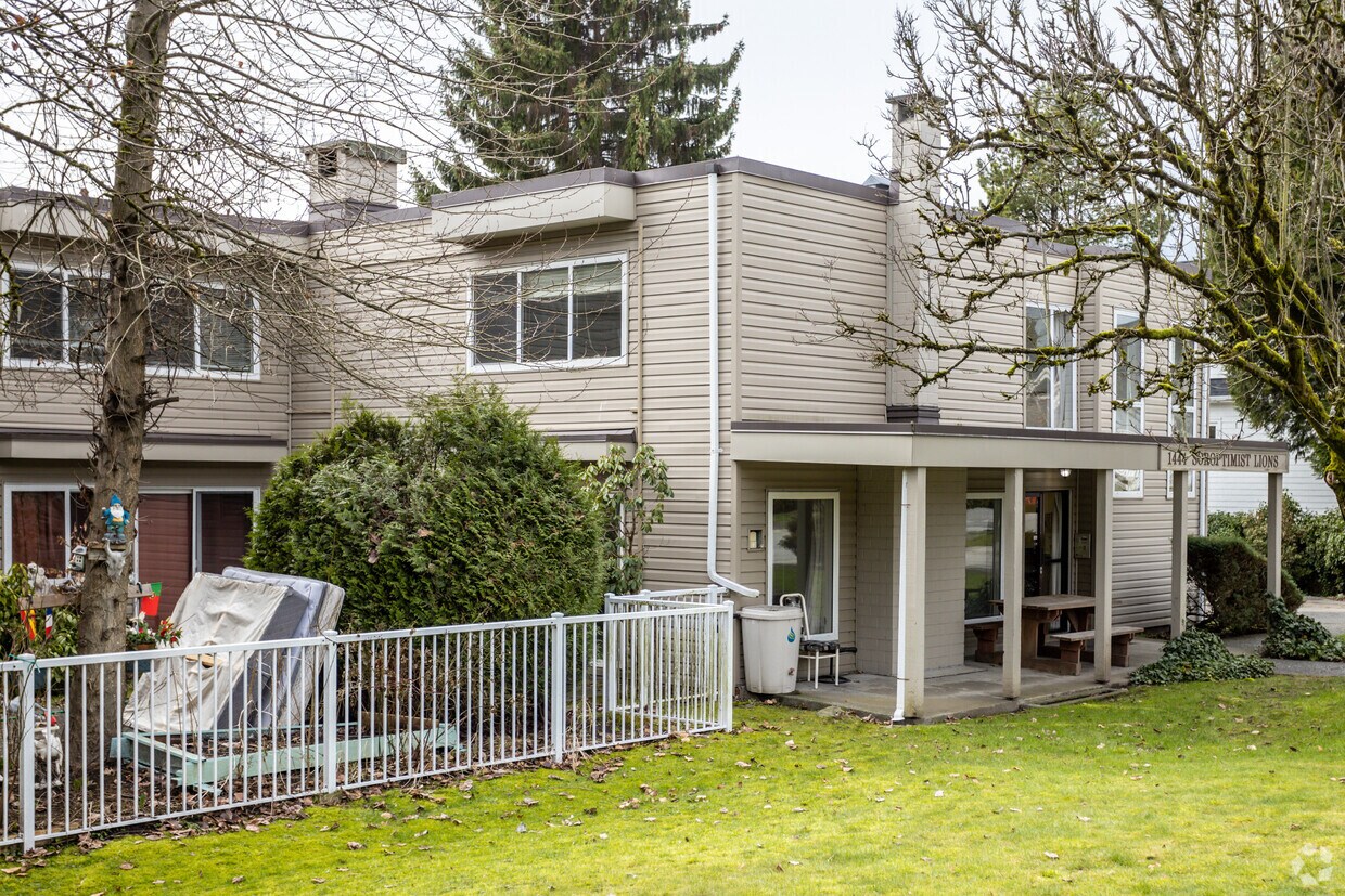 Photo du bâtiment - Soroptimist Lions Manor
