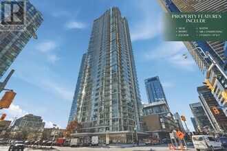 Building Photo - 10 Navy Wharf Ct