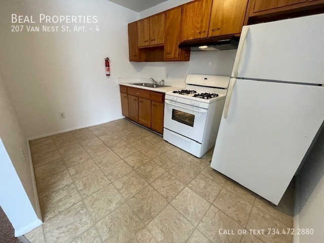 Building Photo - 207 Van Nest St