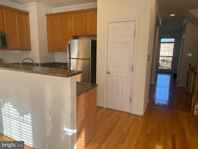 Foto del edificio - 8596 Wyngate Manor Ct