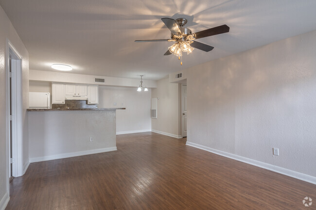 2HAB, 2BA - 1,040 ft² - Lakewood Apartments