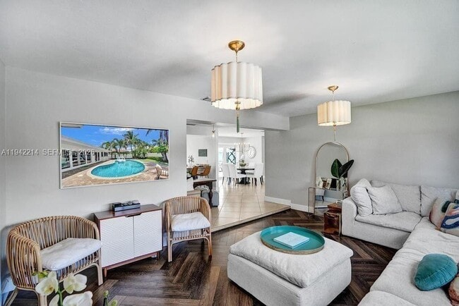 Building Photo - 2080 NE 65th St