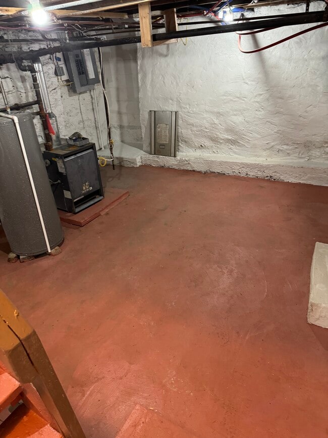 Photo - 214 Seneca St House