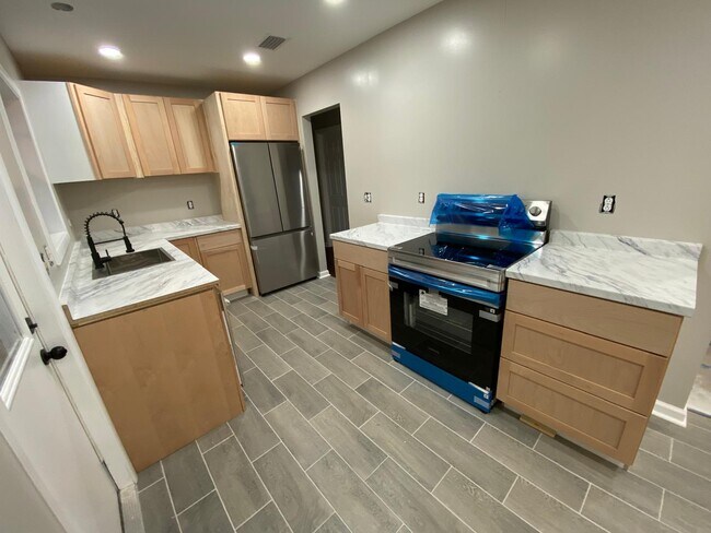 Foto del edificio - 2706 Canary Dr