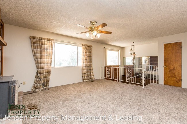 Building Photo - 5 br, 3 bath House - 2600 Santa Clara Drive