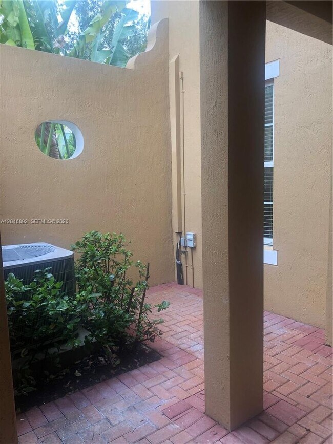 Foto del edificio - 1129 SW 147th Ter