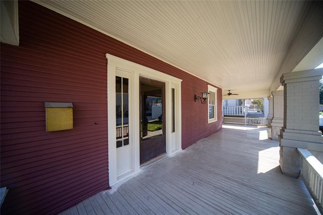 Building Photo - 1632 Mistletoe Blvd