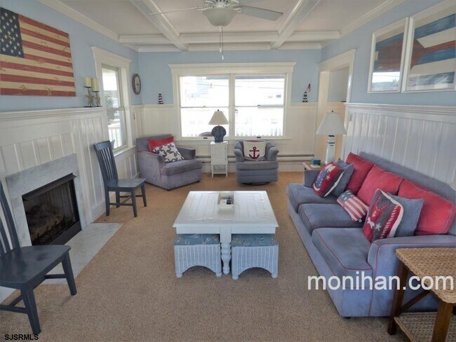 Building Photo - 875 Stenton Pl