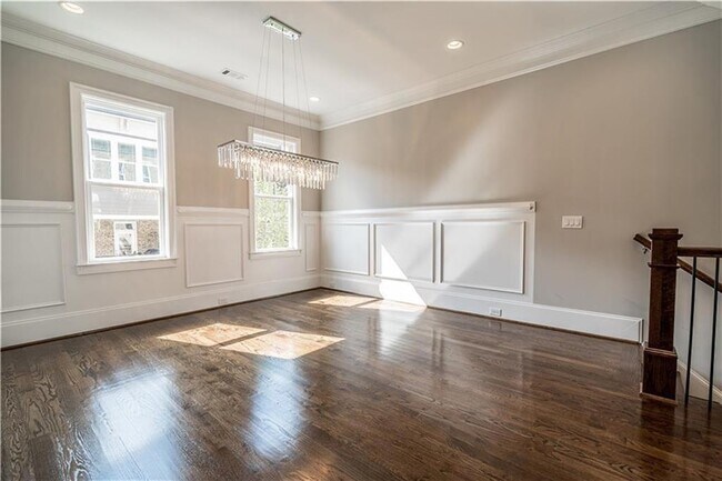 Foto del edificio - 339 Brownstones Cir NE