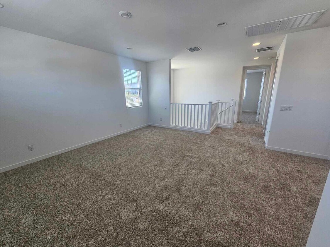 Building Photo - Coming Soon: Brand New 4 bed/3 bath in Haw...