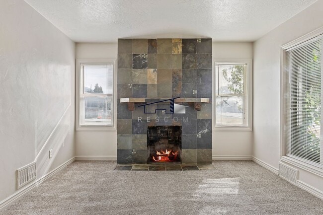 Building Photo - 352 Harrison Blvd