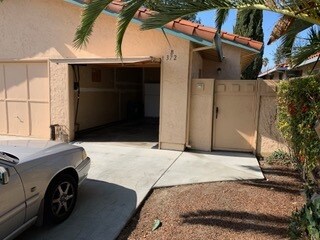 One car garage - 372 Nature Dr