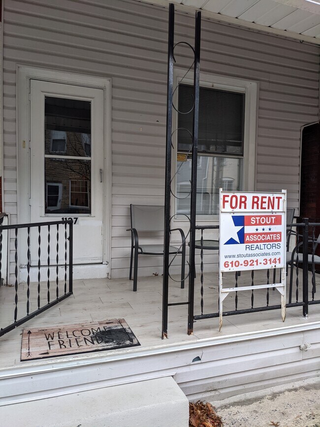 Foto del edificio - 1127 Church St