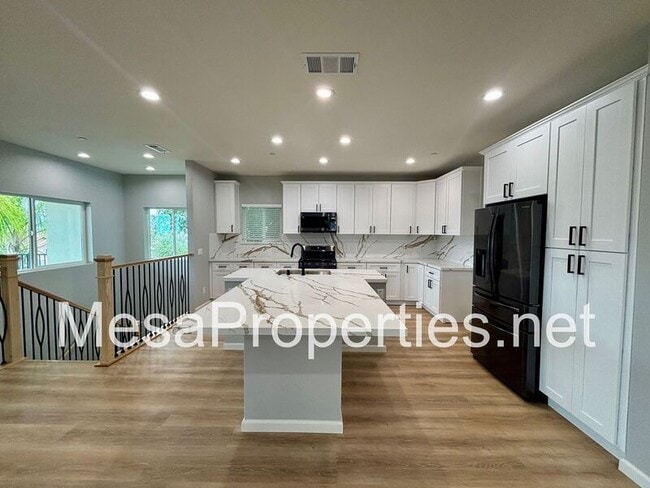 Building Photo - 14473 Dove Canyon Dr