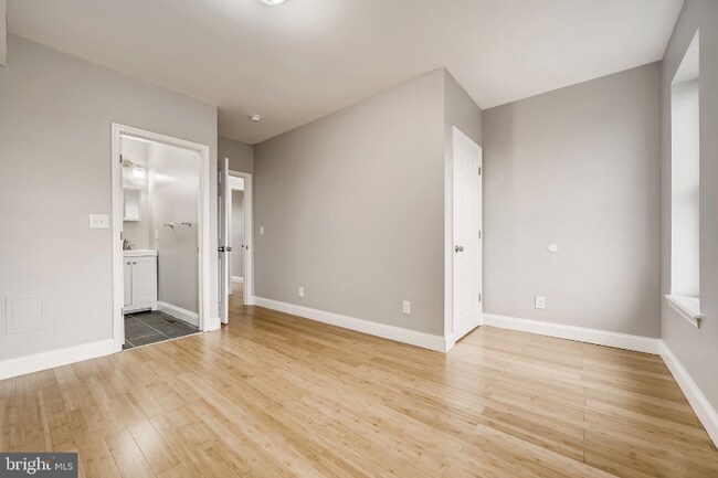 Foto del edificio - 2115 Homewood Ave