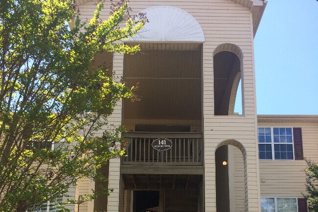 Building Photo - 141 Wexford Dr