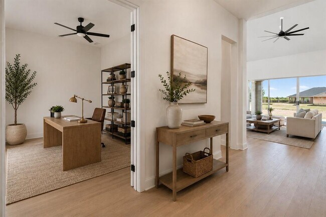 Foto del edificio - 704 Prairie Clover Dr