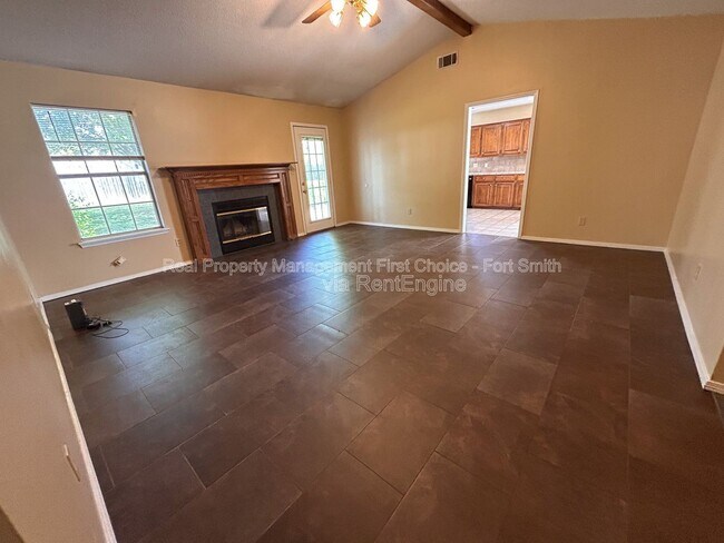 Building Photo - 2106 Breckenridge Terrace