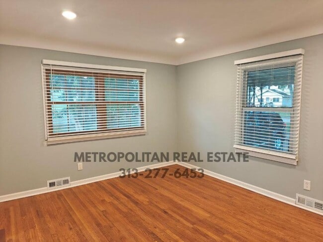 Foto del edificio - 5349 Campbell St