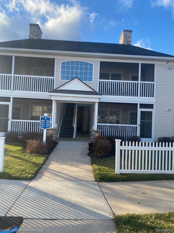 2822 S Knightsbridge Cir Photo