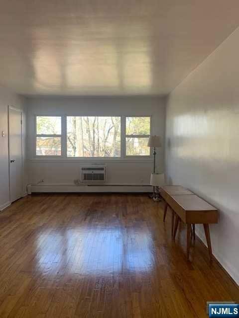 Building Photo - 431 Grand St