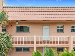 Building Photo - 150 Turtle Lake Ct